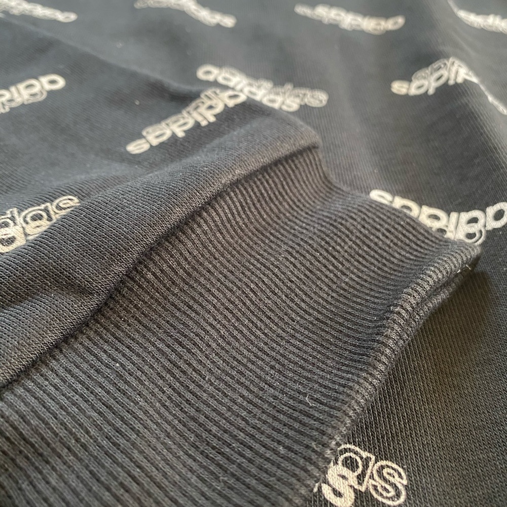 NEW ADIDAS Graphic Men’s Sweatshirt - Picture 6 of 16